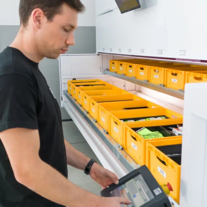 modula-flexibox-touchscreen-picking-control