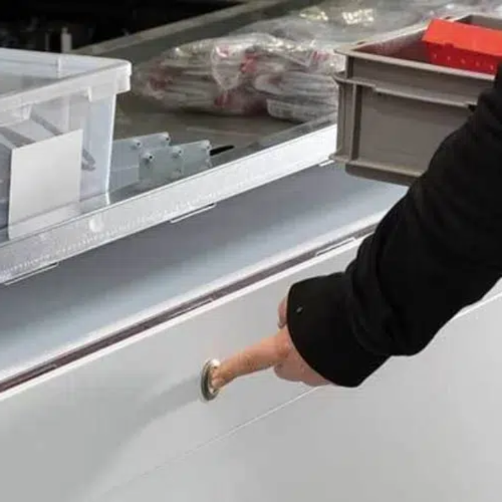 modula-slim-user-access-control