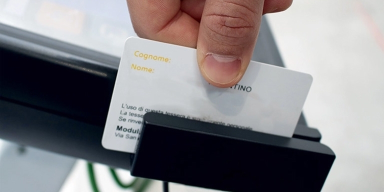 Magnetic Badge Reader Magnetic Badge Reader